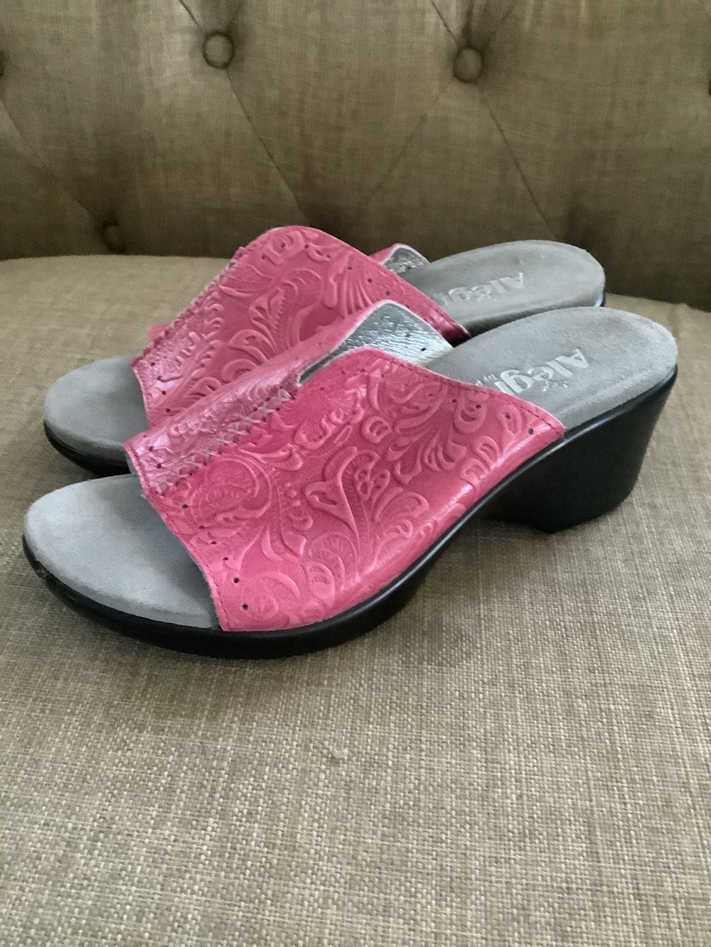 Alegria SAS 692 Pink Tooled Leather Sandals Size 36/ 6-6.5